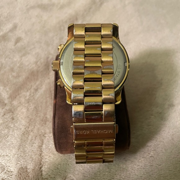 Michael Kors Stop Hunger Watch - Picture 3 of 5